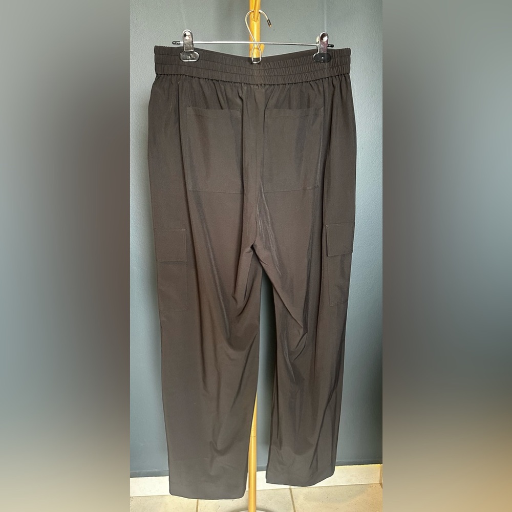 Lou & Grey Black Wide Leg Cargo Pants - Picture 8 of 8